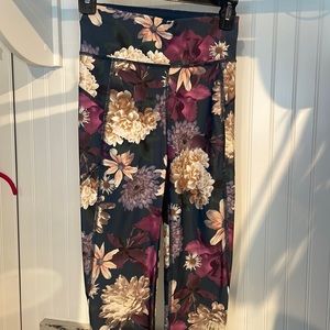Sweaty Betty the zero gravity leggings size small